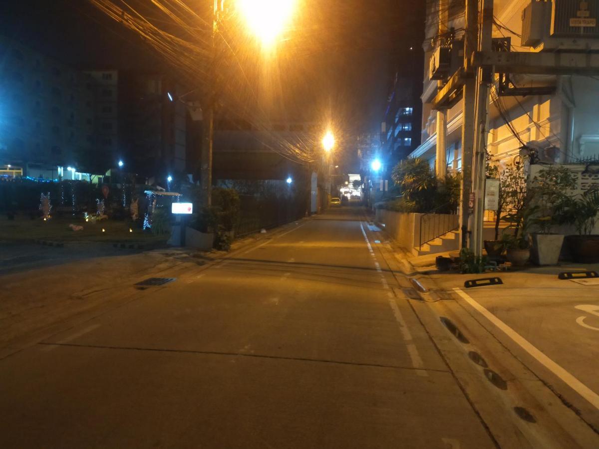 Soi2Inn Pattaya Exterior foto
