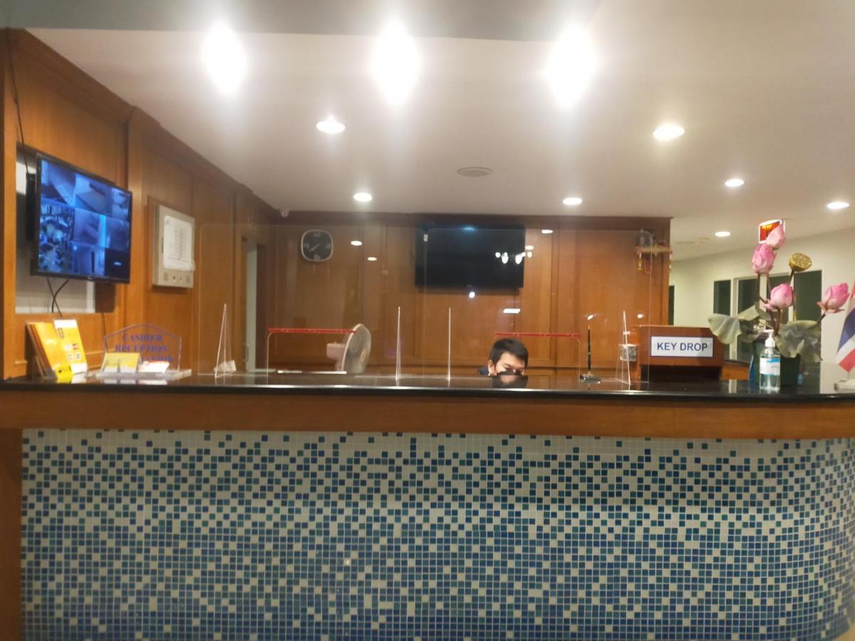 Soi2Inn Pattaya Exterior foto