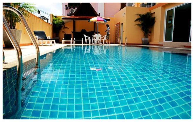 Soi2Inn Pattaya Exterior foto