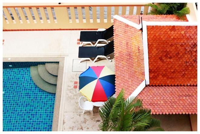 Soi2Inn Pattaya Exterior foto